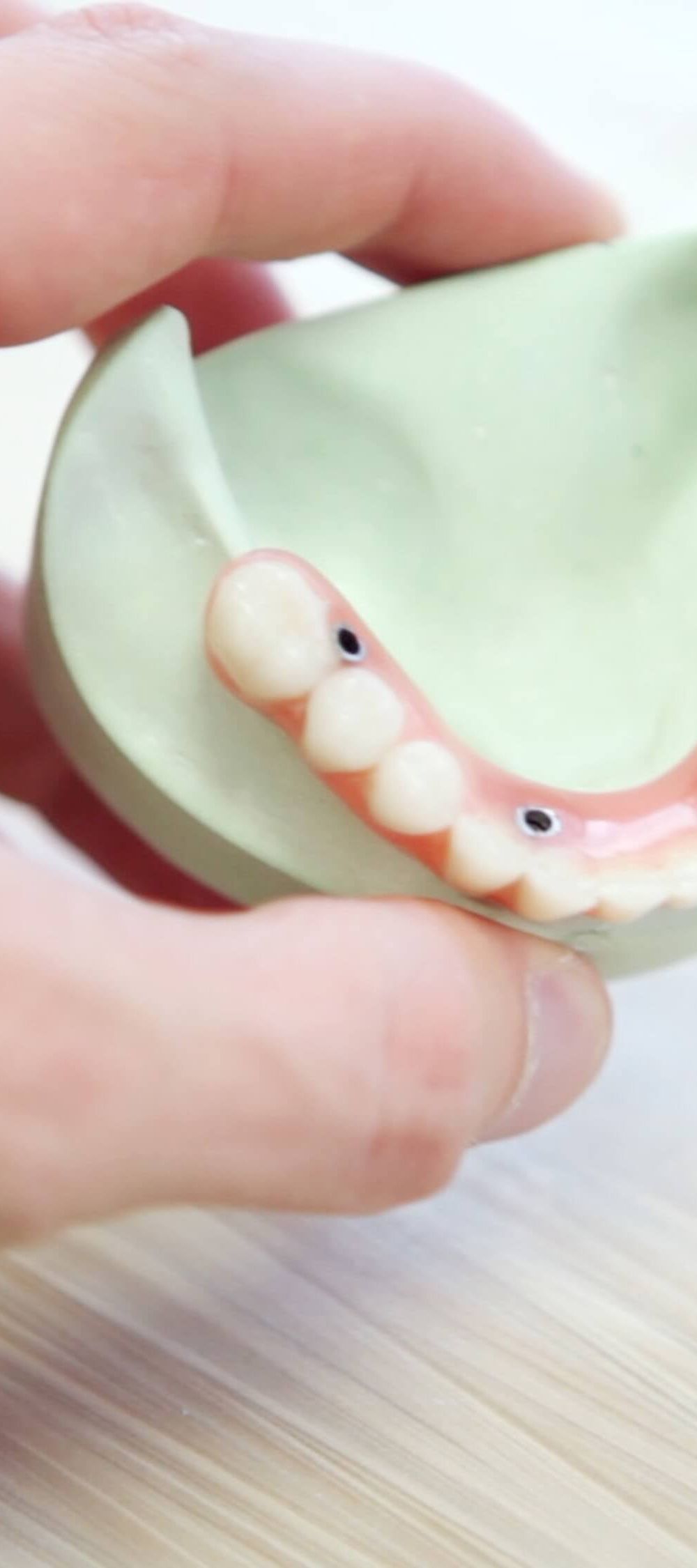 Avantatges de la pròtesi dental híbrida