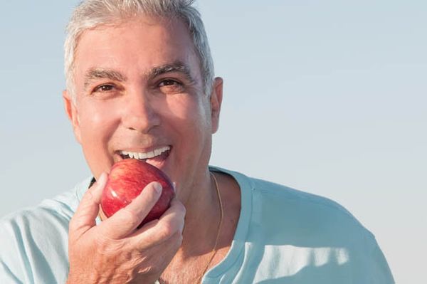 Què són els implants dentals?