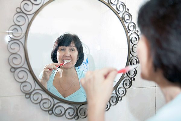 Oral hygiene habits for elderly patients