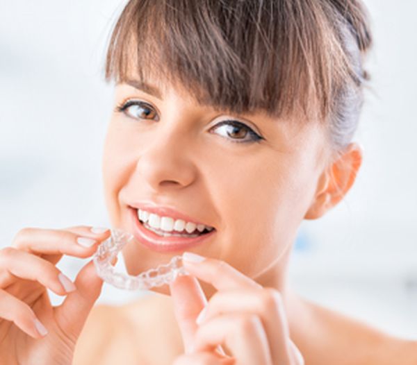Invisalign and weddings: Are they compatible?